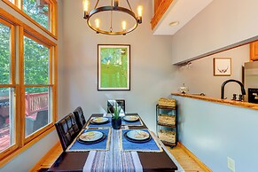 Spacious Talking Rock Cabin: Game Room, Fire Pit!