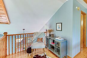 Spacious Talking Rock Cabin: Game Room, Fire Pit!