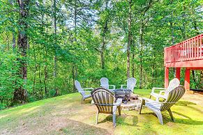 Spacious Talking Rock Cabin: Game Room, Fire Pit!