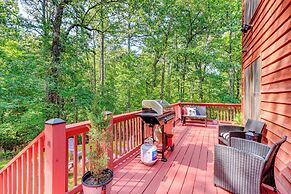 Spacious Talking Rock Cabin: Game Room, Fire Pit!