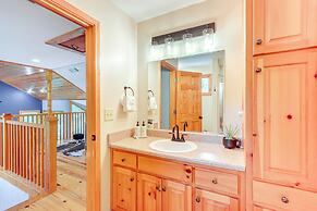 Spacious Talking Rock Cabin: Game Room, Fire Pit!