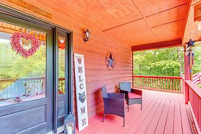 Spacious Talking Rock Cabin: Game Room, Fire Pit!