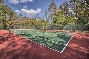 Spacious Talking Rock Cabin: Game Room, Fire Pit!
