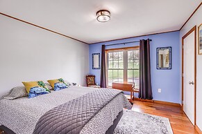 Views of Canandaigua Lake: Middlesex Retreat!