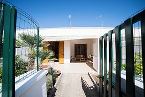 Villetta Tesea In Residence Near The Sea