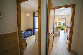 Villetta Tesea In Residence Near The Sea