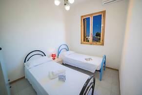 Villetta Fresca With Garden Near The Sea