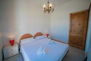 Villetta Fresca With Garden Near The Sea