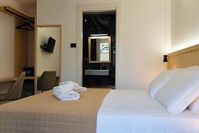 MIDDLE TOWN PALACE TROPEA