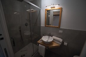 MIDDLE TOWN PALACE TROPEA