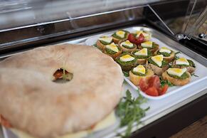 MIDDLE TOWN PALACE TROPEA