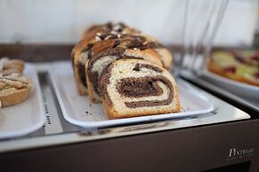 MIDDLE TOWN PALACE TROPEA