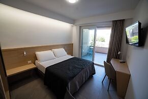 MIDDLE TOWN PALACE TROPEA