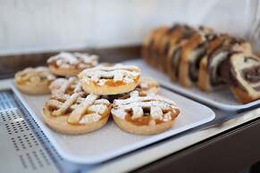 MIDDLE TOWN PALACE TROPEA