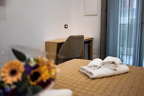 MIDDLE TOWN PALACE TROPEA