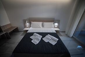 MIDDLE TOWN PALACE TROPEA