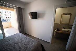 MIDDLE TOWN PALACE TROPEA