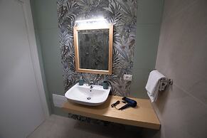 MIDDLE TOWN PALACE TROPEA