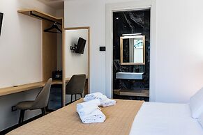 MIDDLE TOWN PALACE TROPEA