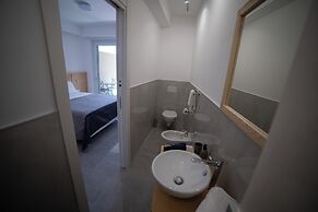 MIDDLE TOWN PALACE TROPEA