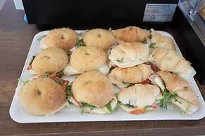 MIDDLE TOWN PALACE TROPEA