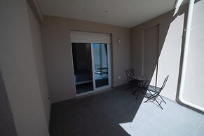 MIDDLE TOWN PALACE TROPEA