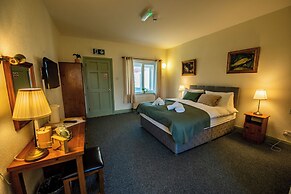 Greenfield Lodge Hotel Bar & Bistro