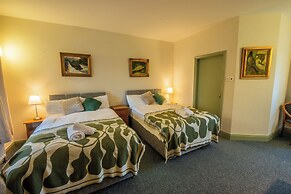 Greenfield Lodge Hotel Bar & Bistro