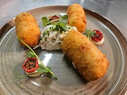 Greenfield Lodge Hotel Bar & Bistro