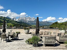 Kitzbühel Lodges - Penthouse incl. private Spa & Breakfast