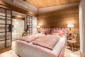 Kitzbühel Lodges - Penthouse incl. private Spa & Breakfast