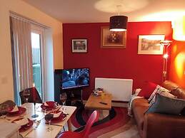 Ideal Home & Cottage,inviting 4 Bedroom Apartments