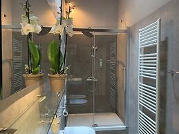 TORRE LAMBERTINI WINDOWS ON PIAZZA DEL CAMPO - RESIDENZA D'EPOCA