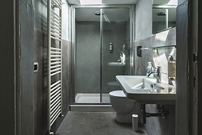 TORRE LAMBERTINI WINDOWS ON PIAZZA DEL CAMPO - RESIDENZA D'EPOCA