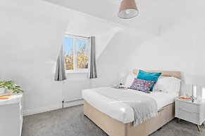 Chandlers Walk Modern Comfy Family Home in Exeter