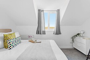 Chandlers Walk Modern Comfy Family Home in Exeter