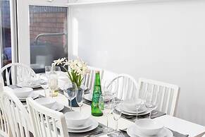 Chandlers Walk Modern Comfy Family Home in Exeter