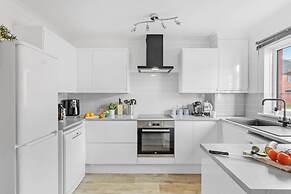 Chandlers Walk Modern Comfy Family Home in Exeter