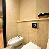 The Tropical Luxury 2BR City Centre Retreat