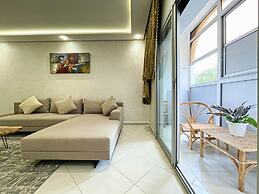 Nejma Peaceful 2-bedroom Near Corniche