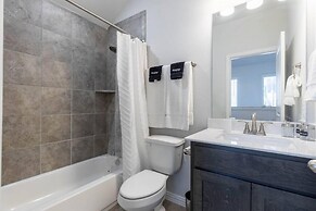 Spacious Pet Friendly - 7 Miles to Eagle Mountain Lake