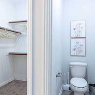 Spacious Pet Friendly - 7 Miles to Eagle Mountain Lake