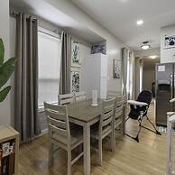 4 Queen Beds High Speed Wifi Private Parking