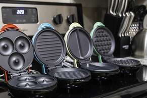 4 Queen Beds High Speed Wifi Private Parking