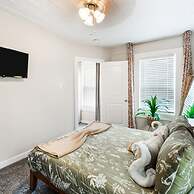 4 Queen Beds High Speed Wifi Private Parking