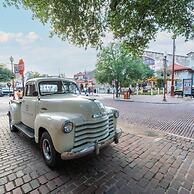 4 Queen Beds High Speed Wifi Private Parking