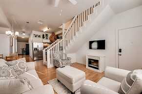 4 Queen Beds High Speed Wifi Private Parking