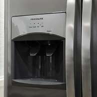 4 Queen Beds High Speed Wifi Private Parking