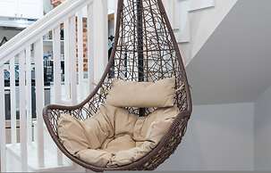 4 Queen Beds High Speed Wifi Private Parking