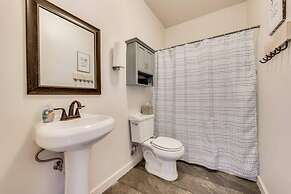 Luxury Family Friendly Home 6 Queen Beds